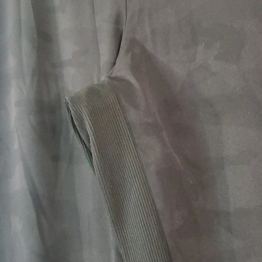 Athleta Brooklyn Lined Black Camo Joggers Size 14 - Picture 3 of 16